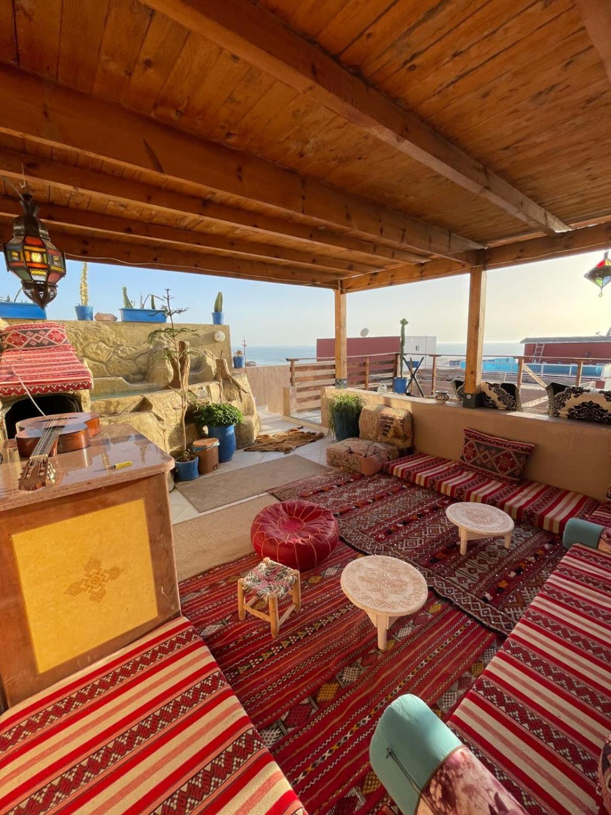 Surf & Salsa Guest House Agadir Exterior photo